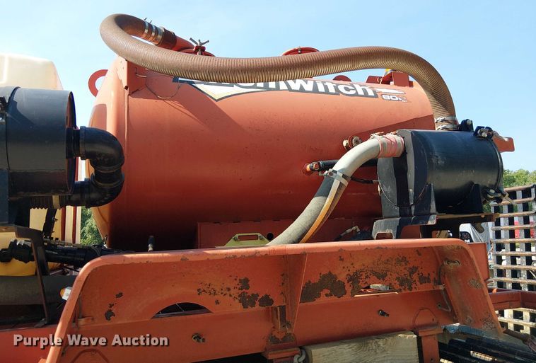 image for item DS3858 2000 Sterling Truck L7501 flatbed truck