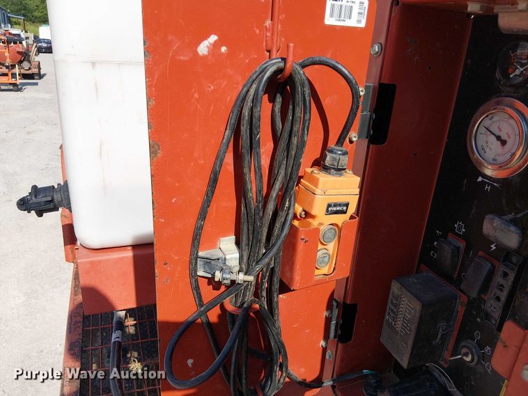 image for item DS3858 2000 Sterling Truck L7501 flatbed truck