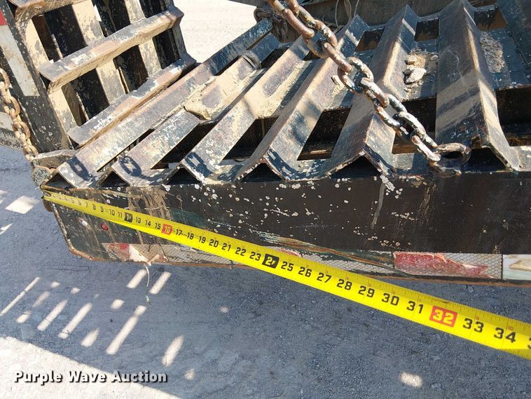 image for item DS3858 2000 Sterling Truck L7501 flatbed truck