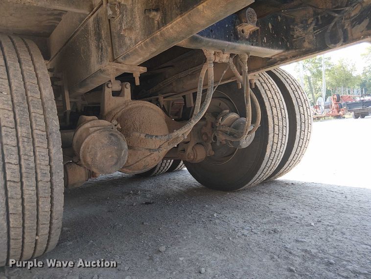 image for item DS3858 2000 Sterling Truck L7501 flatbed truck