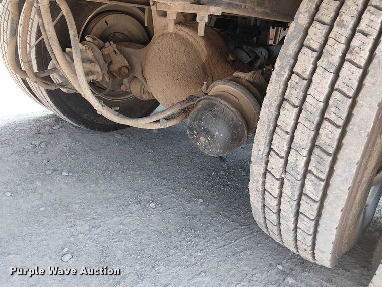 image for item DS3858 2000 Sterling Truck L7501 flatbed truck