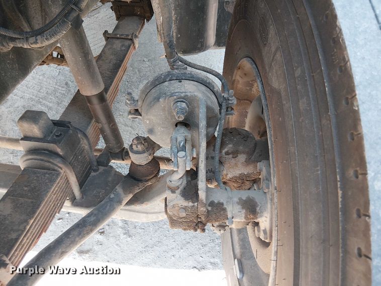 image for item DS3858 2000 Sterling Truck L7501 flatbed truck