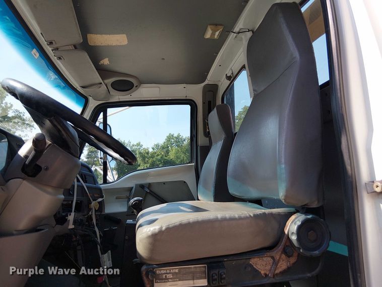 image for item DS3858 2000 Sterling Truck L7501 flatbed truck