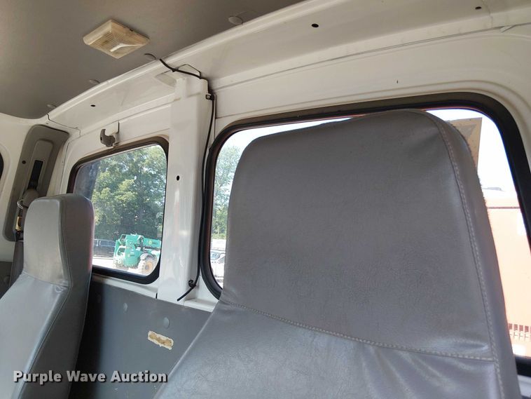 image for item DS3858 2000 Sterling Truck L7501 flatbed truck