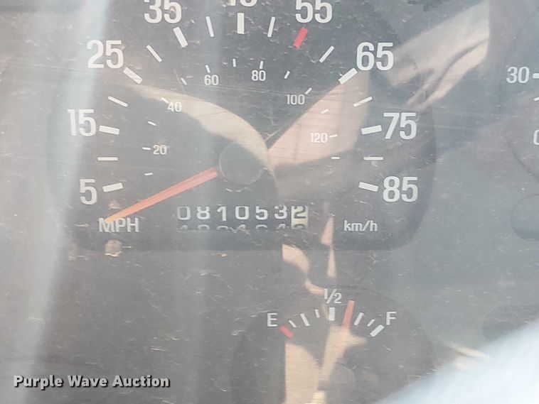 image for item DS3858 2000 Sterling Truck L7501 flatbed truck