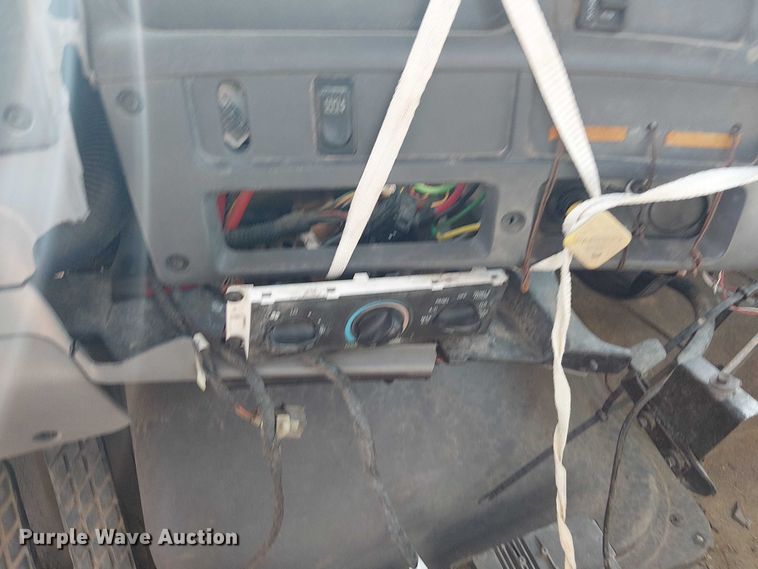 image for item DS3858 2000 Sterling Truck L7501 flatbed truck