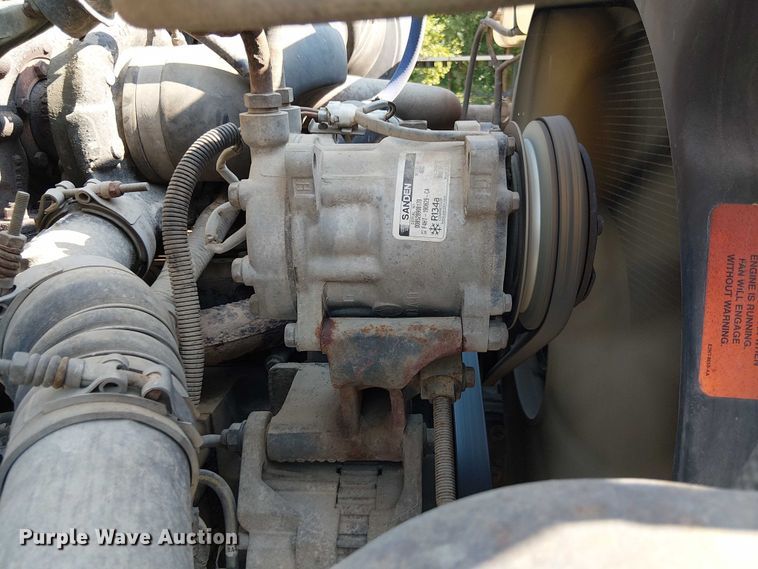 image for item DS3858 2000 Sterling Truck L7501 flatbed truck