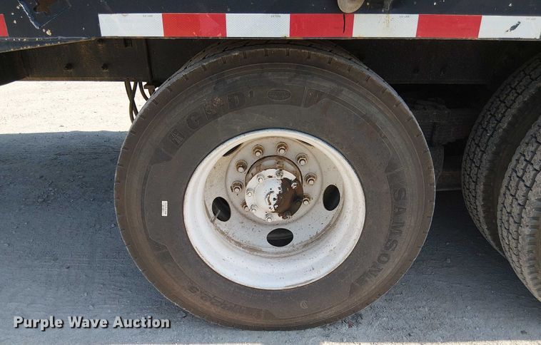 image for item DS3858 2000 Sterling Truck L7501 flatbed truck