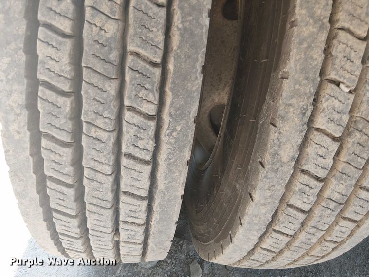 image for item DS3858 2000 Sterling Truck L7501 flatbed truck