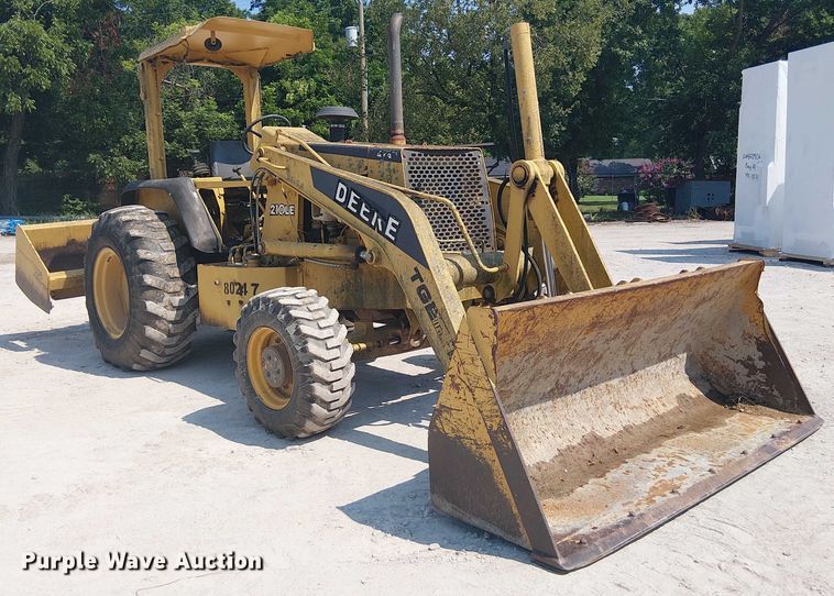 RETROEXCAVADORA JOHN DEERE 210LE
