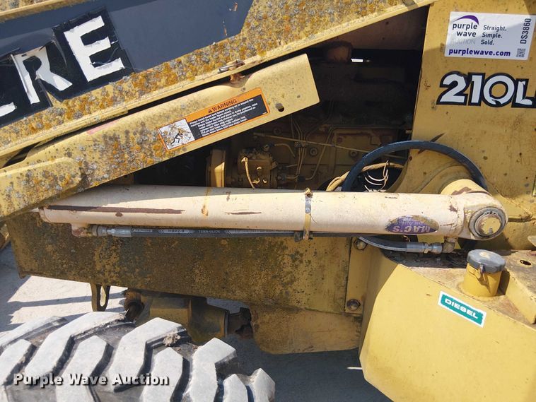 image for item DS3860 John Deere 210LE landscape tractor