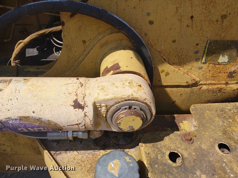 image for item DS3860 John Deere 210LE landscape tractor