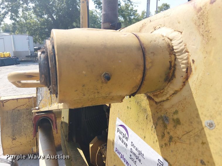 image for item DS3860 John Deere 210LE landscape tractor