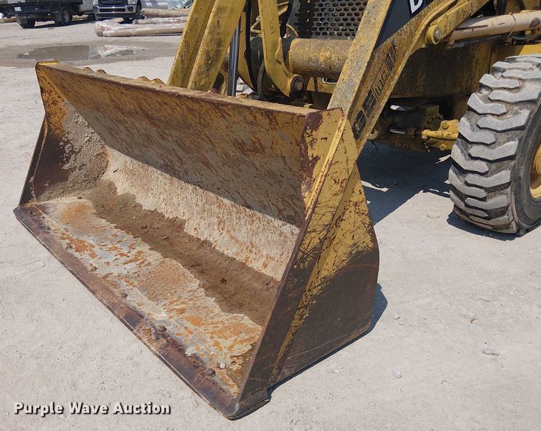 image for item DS3860 John Deere 210LE landscape tractor