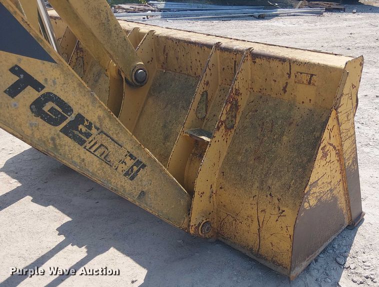 image for item DS3860 John Deere 210LE landscape tractor