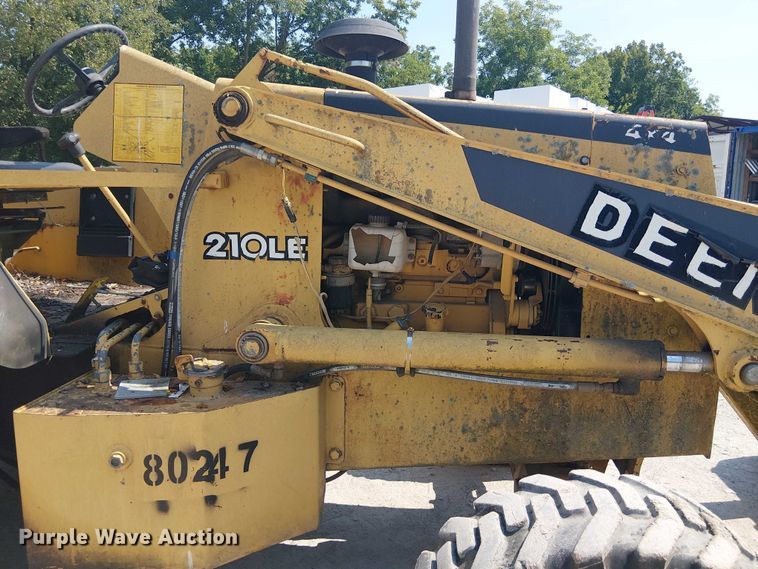 image for item DS3860 John Deere 210LE landscape tractor