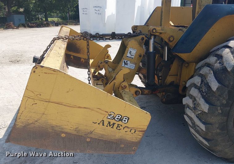 image for item DS3860 John Deere 210LE landscape tractor