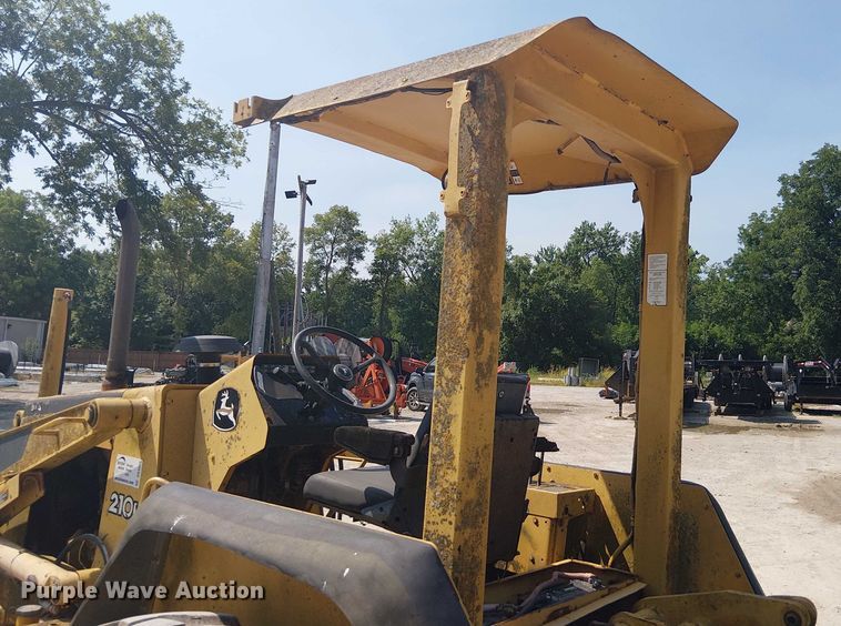 image for item DS3860 John Deere 210LE landscape tractor