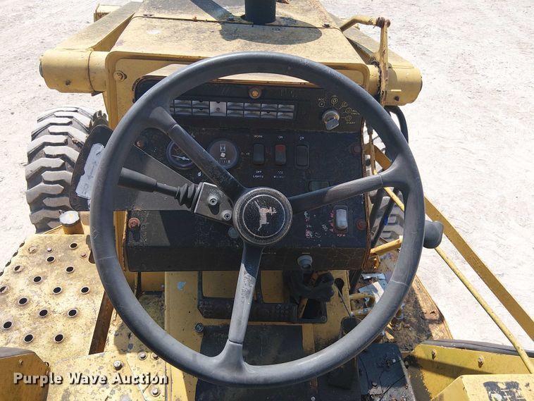 image for item DS3860 John Deere 210LE landscape tractor