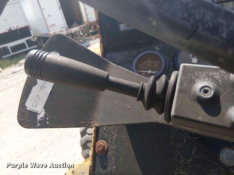 image for item DS3860 John Deere 210LE landscape tractor