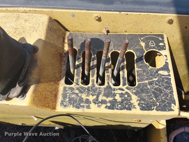 image for item DS3860 John Deere 210LE landscape tractor