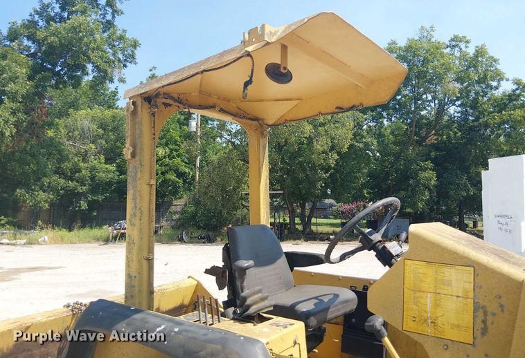 image for item DS3860 John Deere 210LE landscape tractor