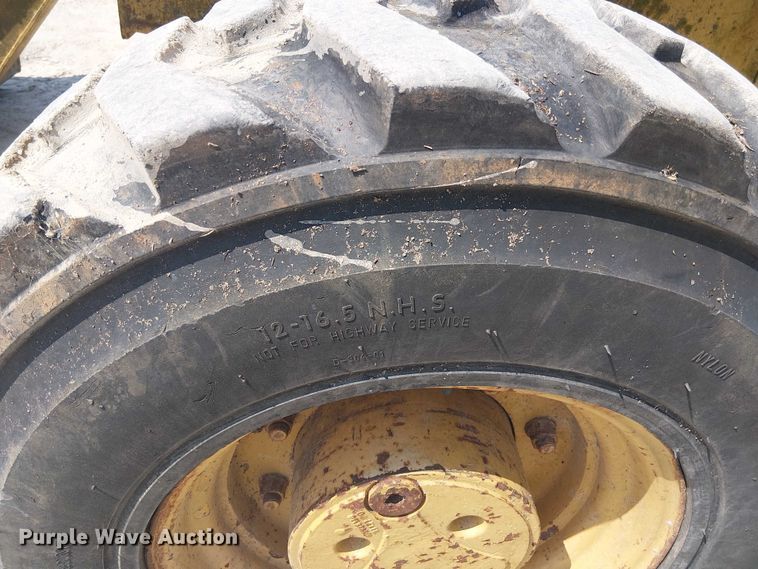 image for item DS3860 John Deere 210LE landscape tractor