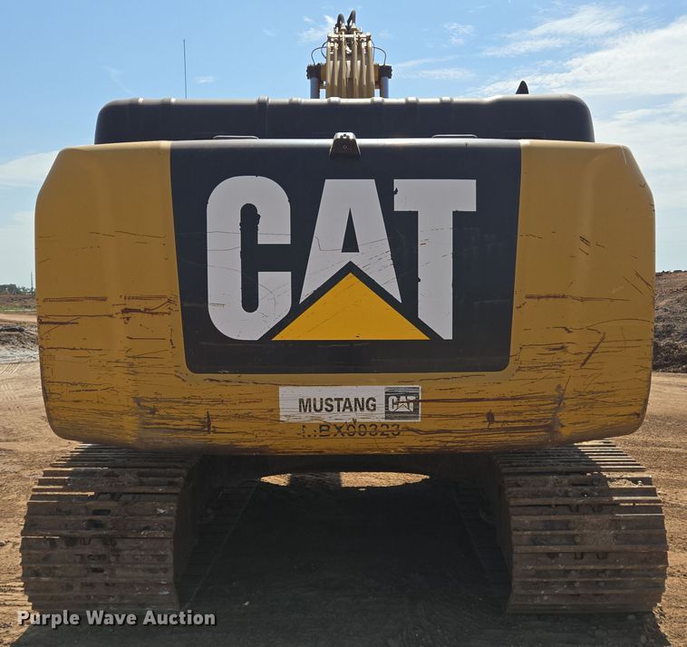 image for item DT4952 2016 Caterpillar 330FL excavator