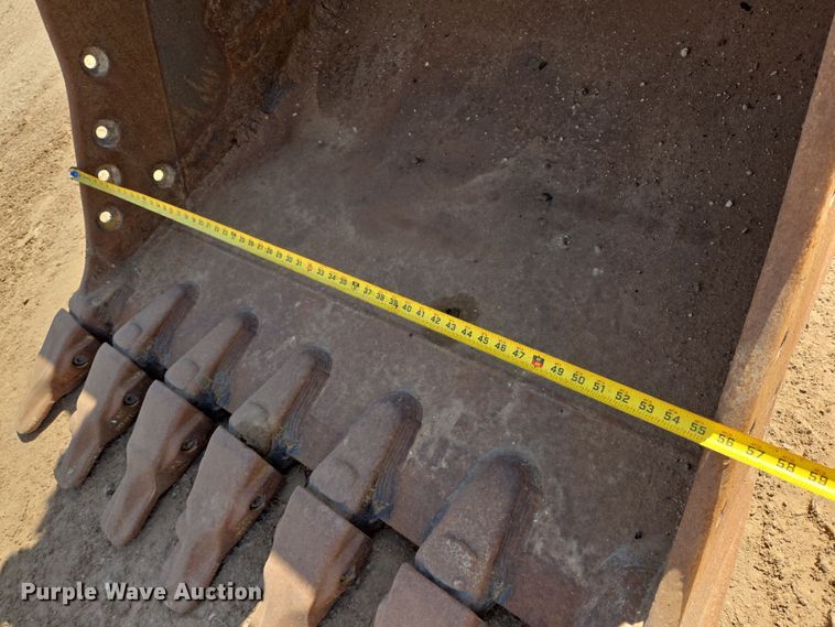 image for item DT4952 2016 Caterpillar 330FL excavator