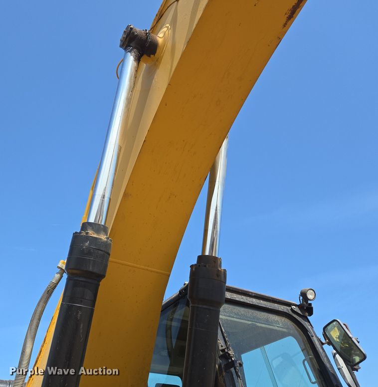 image for item DT4952 2016 Caterpillar 330FL excavator