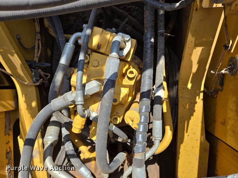 image for item DT4952 2016 Caterpillar 330FL excavator