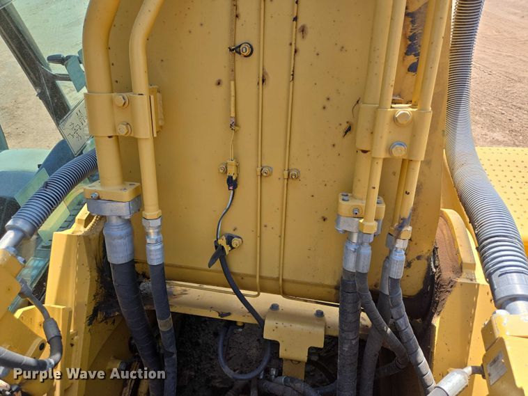 image for item DT4952 2016 Caterpillar 330FL excavator