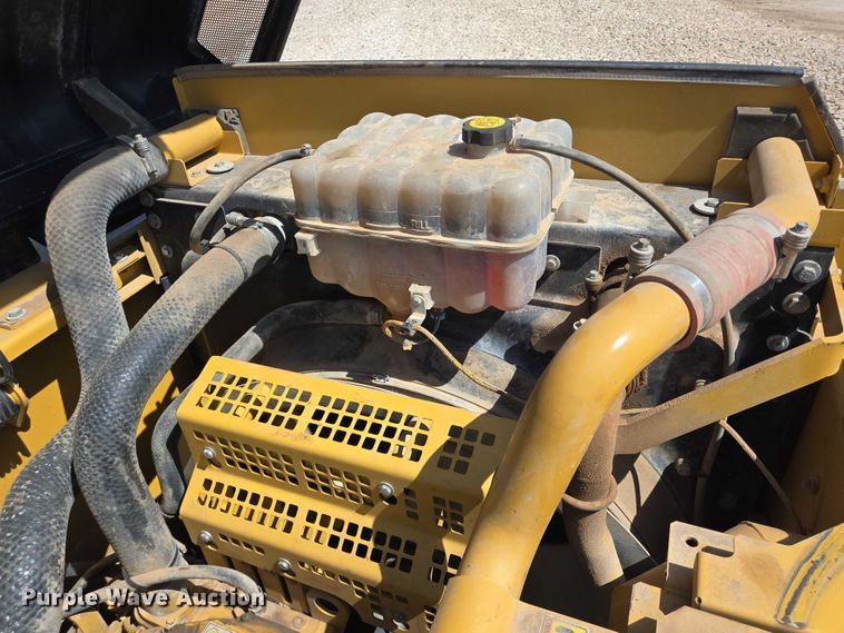 image for item DT4952 2016 Caterpillar 330FL excavator