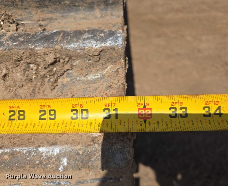 image for item DT4952 2016 Caterpillar 330FL excavator