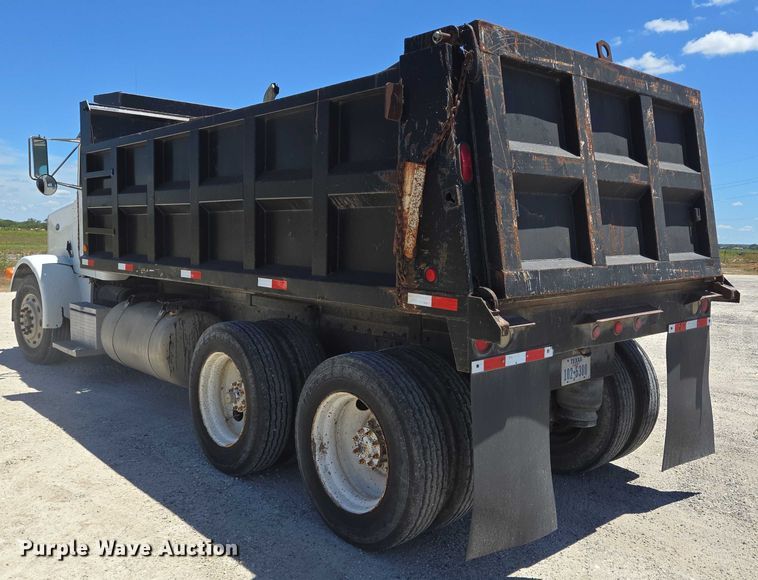 image for item DT4956 1993 Peterbilt 378 dump truck