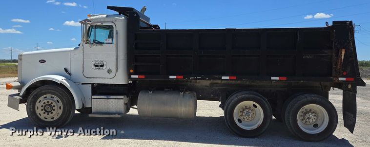 image for item DT4956 1993 Peterbilt 378 dump truck