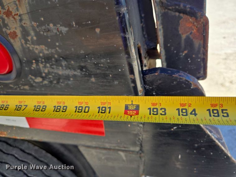 image for item DT4956 1993 Peterbilt 378 dump truck