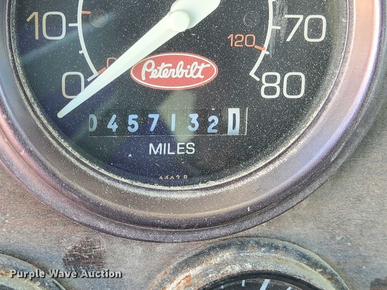 image for item DT4956 1993 Peterbilt 378 dump truck