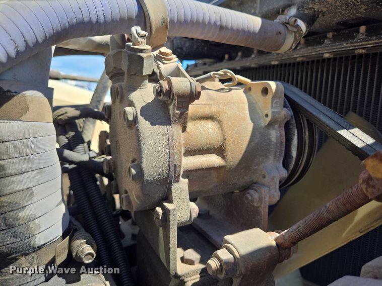 image for item DT4956 1993 Peterbilt 378 dump truck