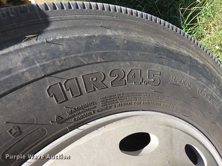 image for item DT4956 1993 Peterbilt 378 dump truck