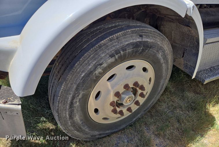 image for item DT4956 1993 Peterbilt 378 dump truck