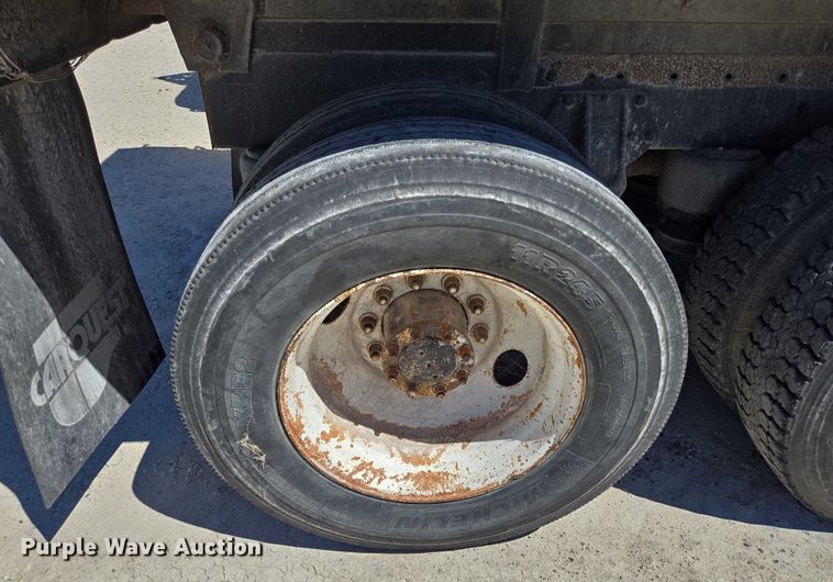 image for item DT4956 1993 Peterbilt 378 dump truck