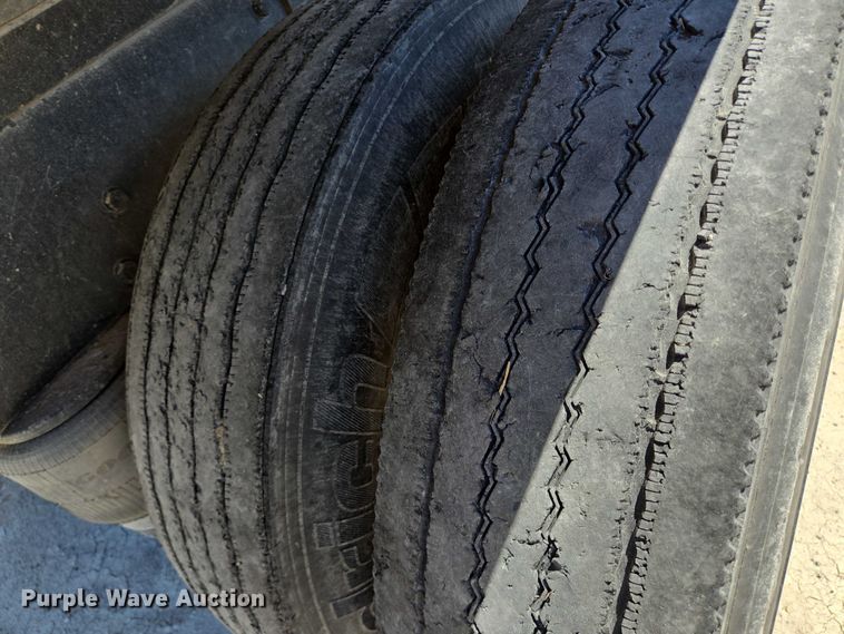 image for item DT4956 1993 Peterbilt 378 dump truck