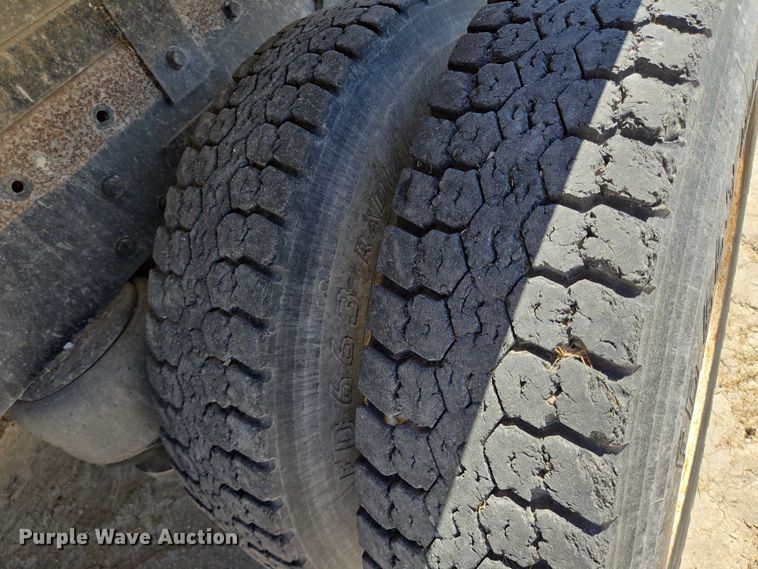 image for item DT4956 1993 Peterbilt 378 dump truck