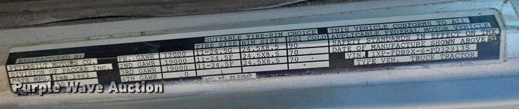 image for item DT4956 1993 Peterbilt 378 dump truck