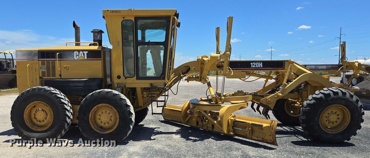 MOTOCONFORMADORA CATERPILLAR 120H 2003