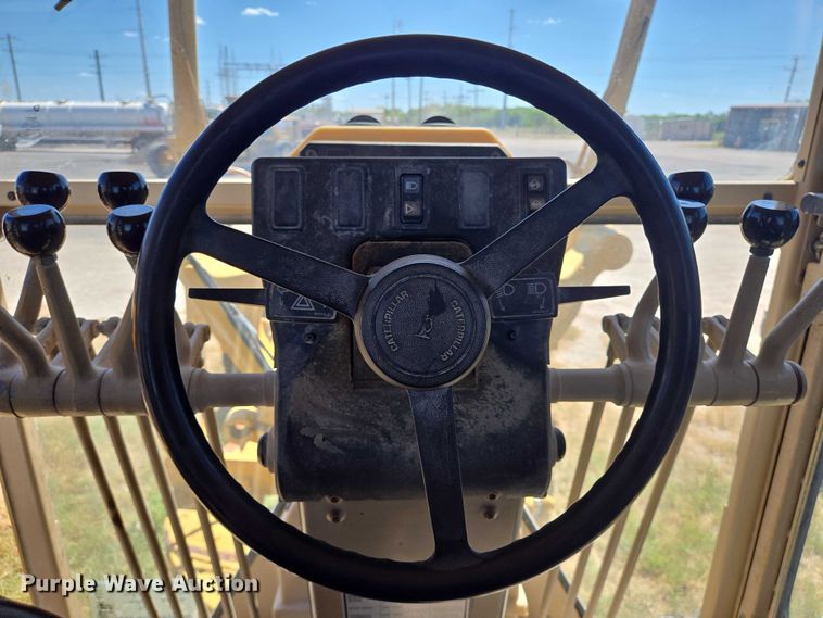 image for item DT4957 2003 Caterpillar 120H motor grader