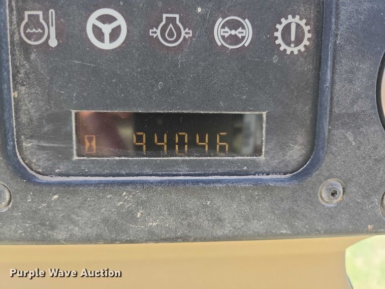 image for item DT4957 2003 Caterpillar 120H motor grader