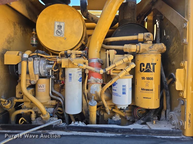 image for item DT4957 2003 Caterpillar 120H motor grader