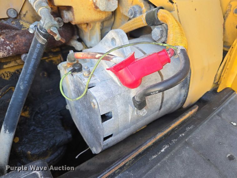 image for item DT4957 2003 Caterpillar 120H motor grader